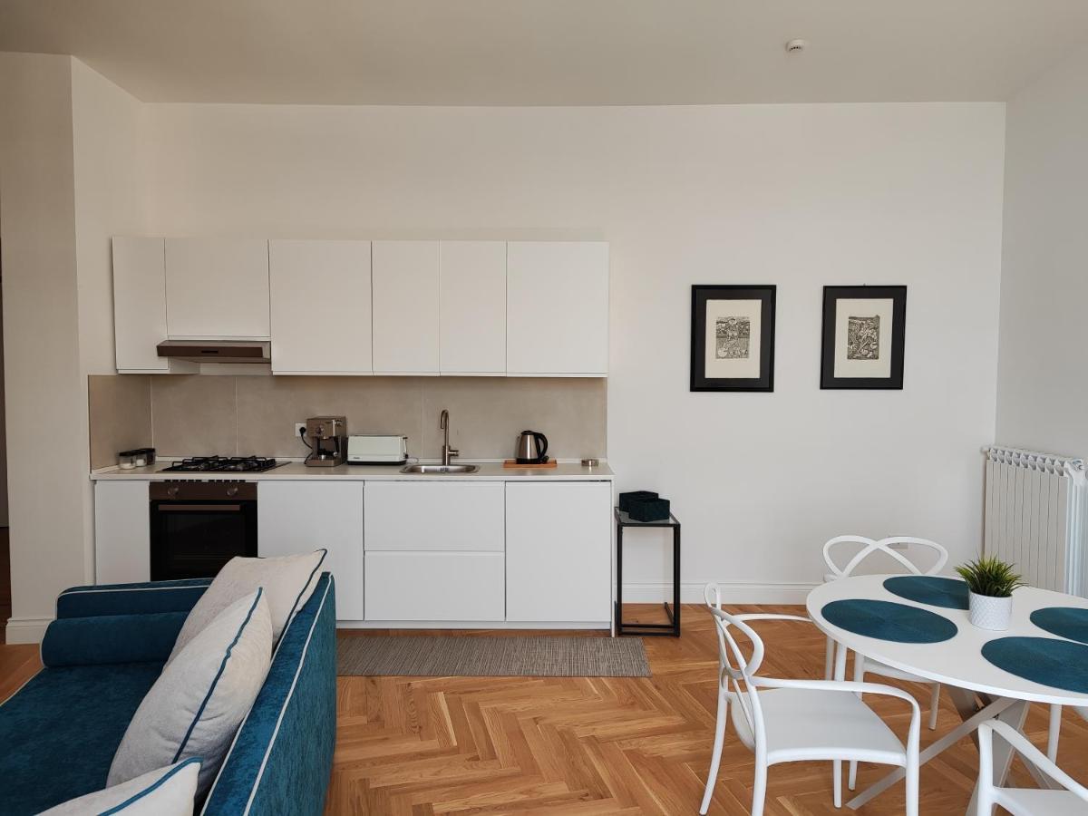 נאפולי Santa Lucia Luxury Apartment מראה חיצוני תמונה