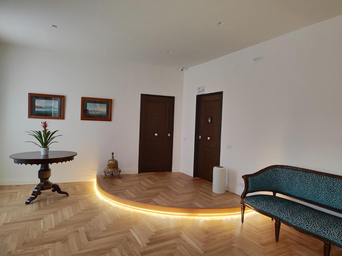 נאפולי Santa Lucia Luxury Apartment מראה חיצוני תמונה