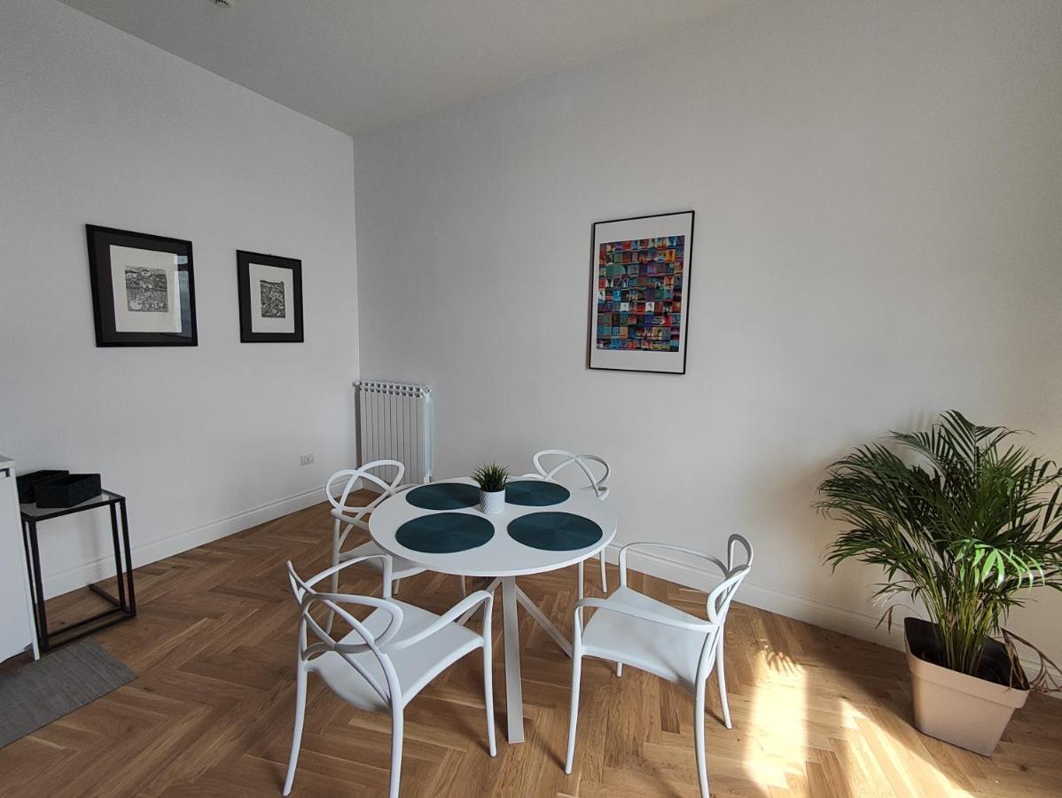 נאפולי Santa Lucia Luxury Apartment מראה חיצוני תמונה